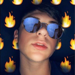 Meet your Posher, Richie